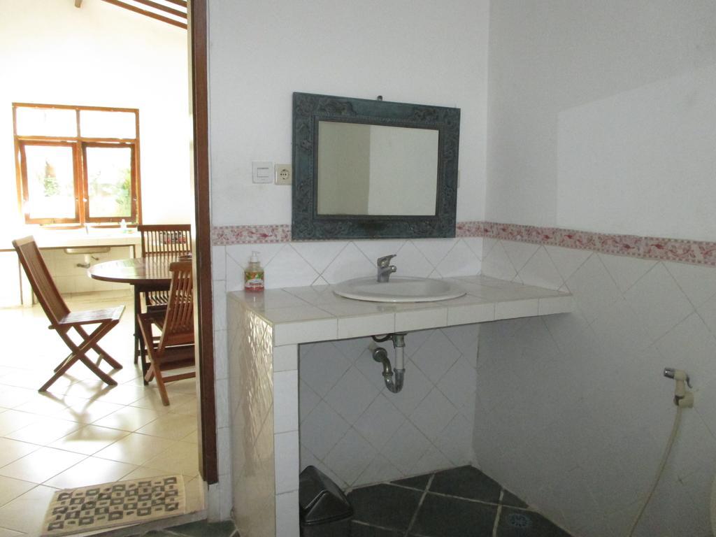 Yuli Bungalows Kuta Lombok Eksteriør billede
