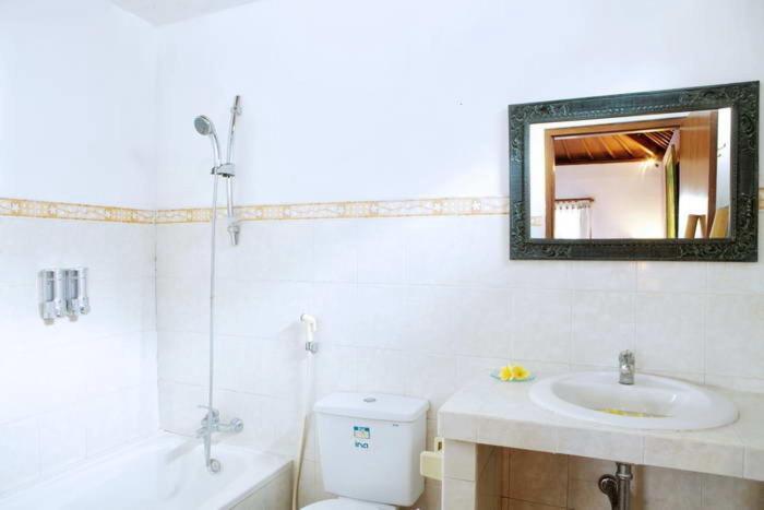 Yuli Bungalows Kuta Lombok Eksteriør billede